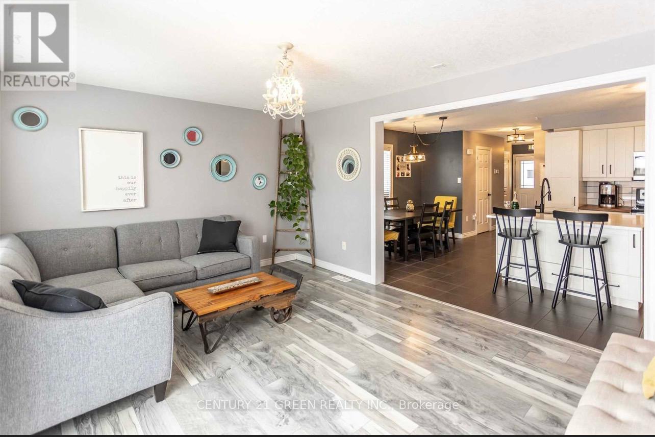 Main - 93 Oakes Crescent, Guelph (Grange Road), Ontario  N1E 0J5 - Photo 7 - X12875234