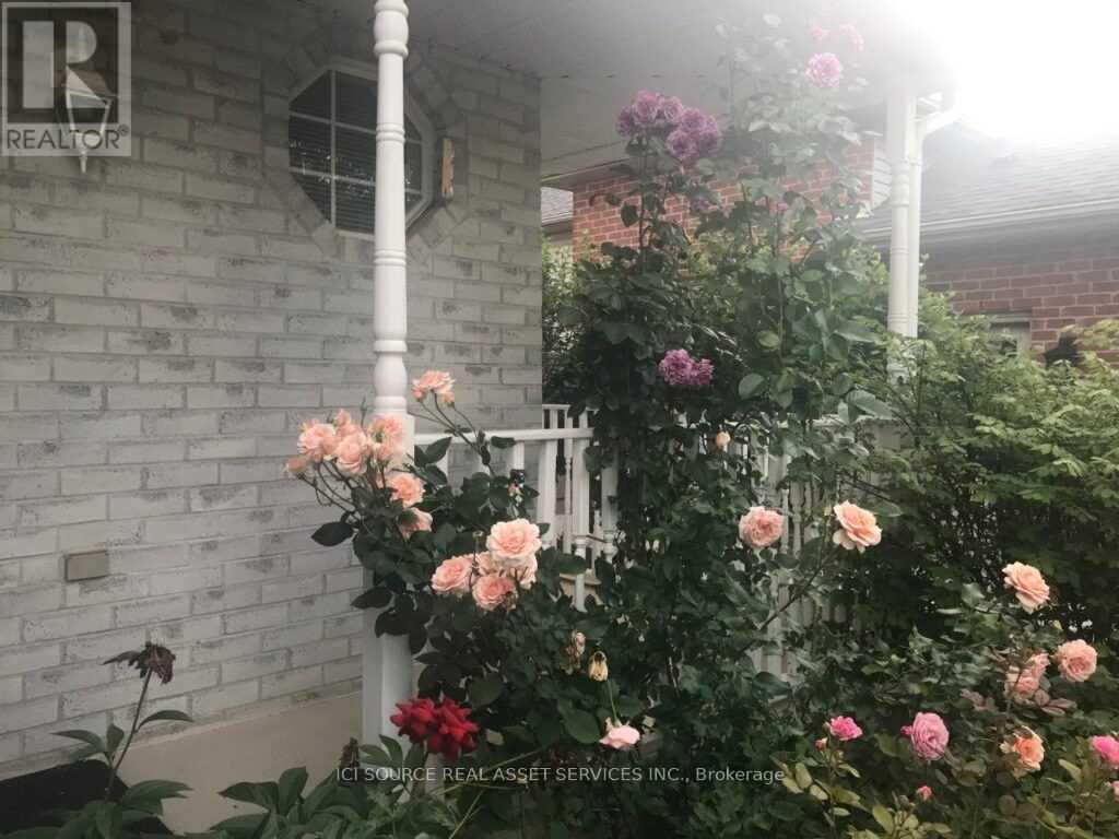 19 Tanoak Drive, London North (North E), Ontario  N6G 4Z9 - Photo 2 - X12875292