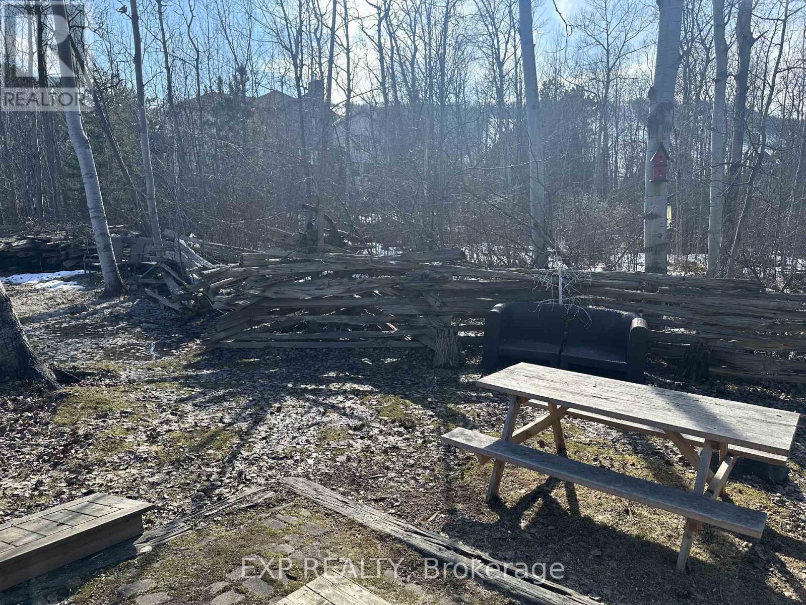 128 Drake's Path, Blue Mountains, Ontario  L9Y 0P3 - Photo 33 - X12875332