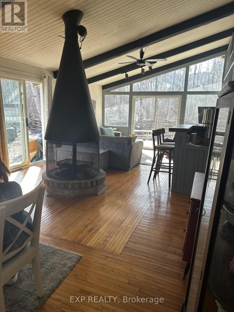 128 Drake's Path, Blue Mountains, Ontario  L9Y 0P3 - Photo 7 - X12875332