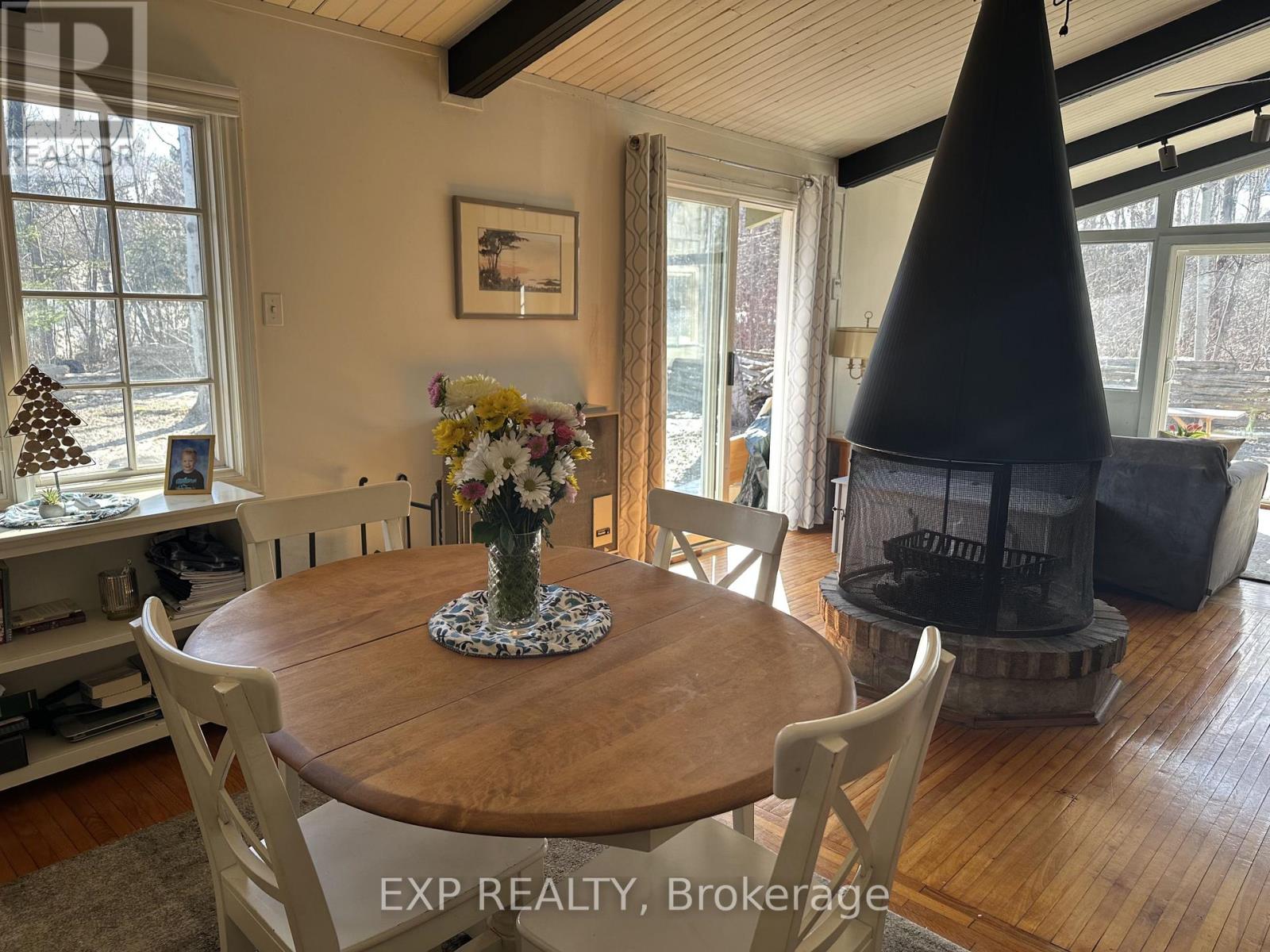 128 Drake's Path, Blue Mountains, Ontario  L9Y 0P3 - Photo 8 - X12875332