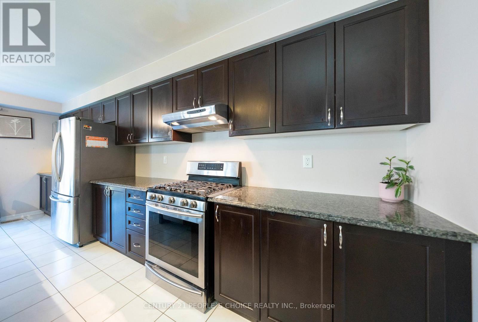335 Falling Green Crescent, Kitchener, Ontario  N2R 0G4 - Photo 13 - X12875334