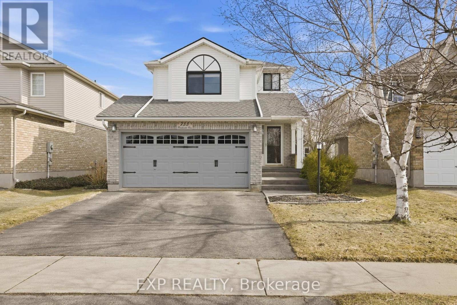 733 Breakwater Crescent, Waterloo, Ontario  N2K 4H8 - Photo 2 - X12875336