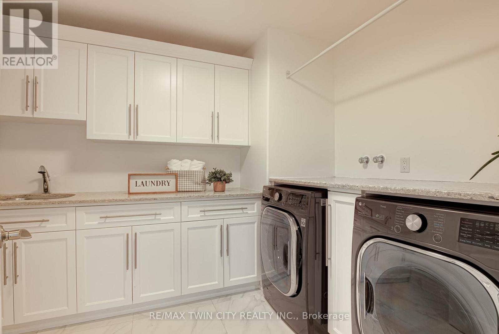 819 Copper Ridge Drive S, Waterloo, Ontario  N2K 0B5 - Photo 29 - X12875354