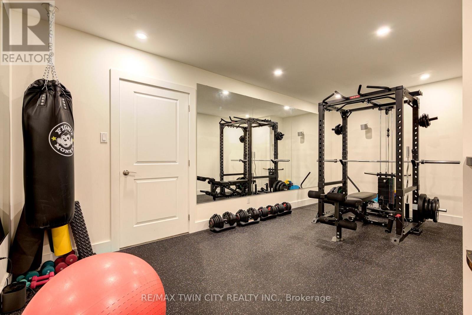 819 Copper Ridge Drive S, Waterloo, Ontario  N2K 0B5 - Photo 36 - X12875354