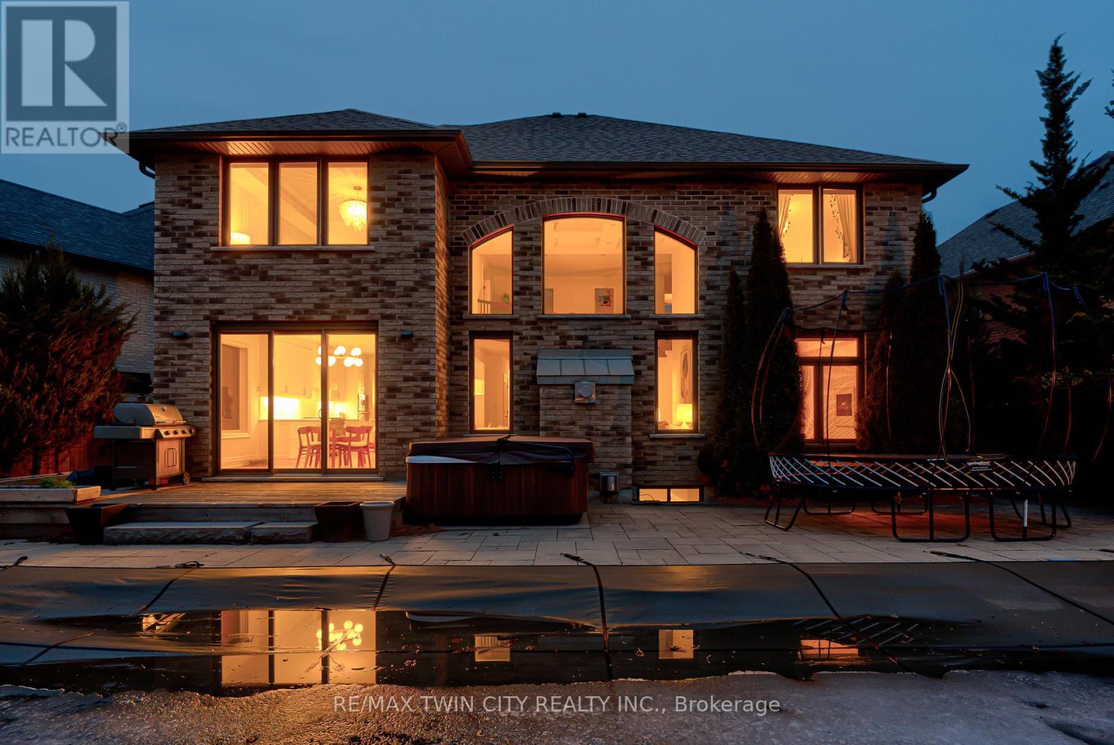 819 Copper Ridge Drive S, Waterloo, Ontario  N2K 0B5 - Photo 37 - X12875354