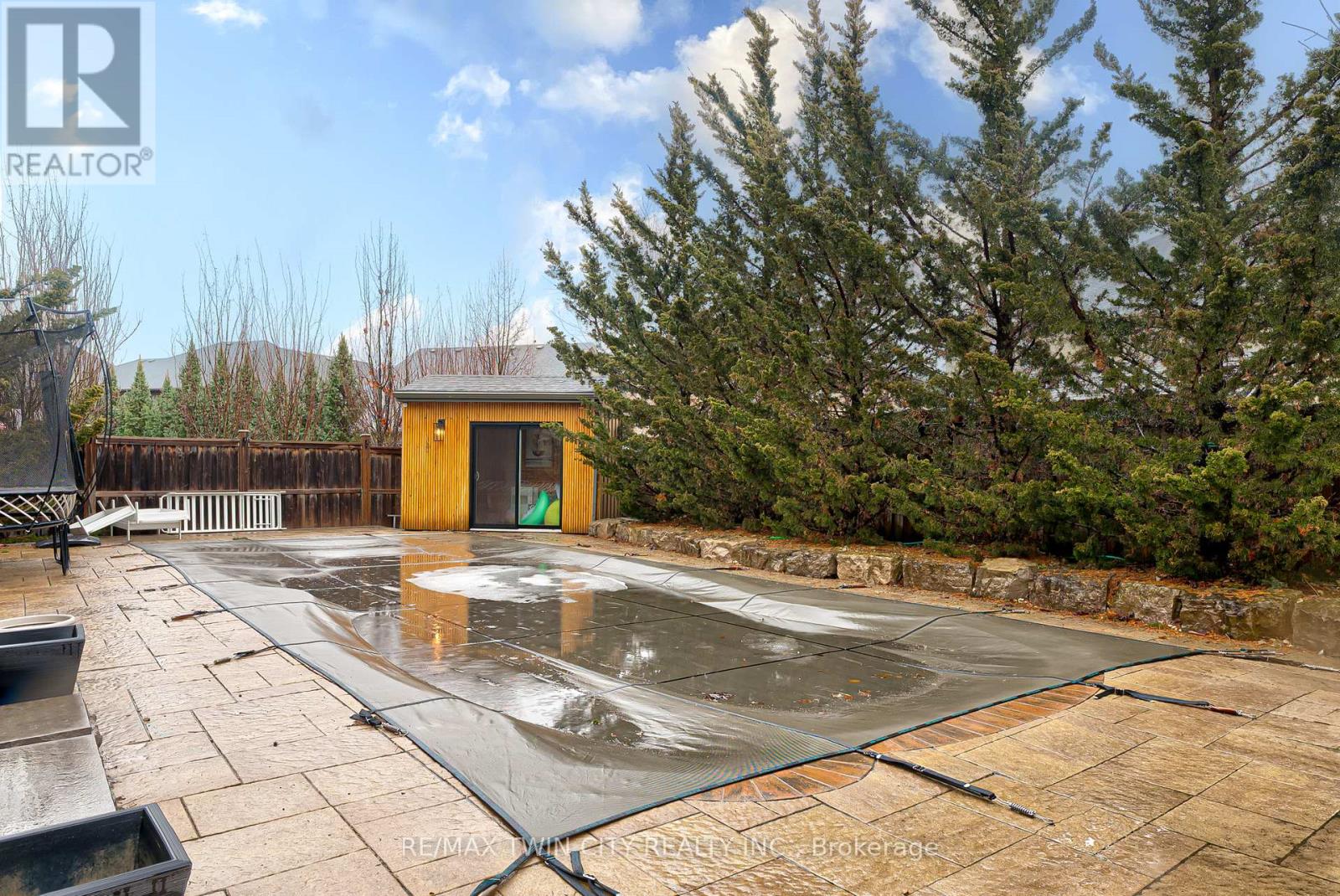 819 Copper Ridge Drive S, Waterloo, Ontario  N2K 0B5 - Photo 38 - X12875354