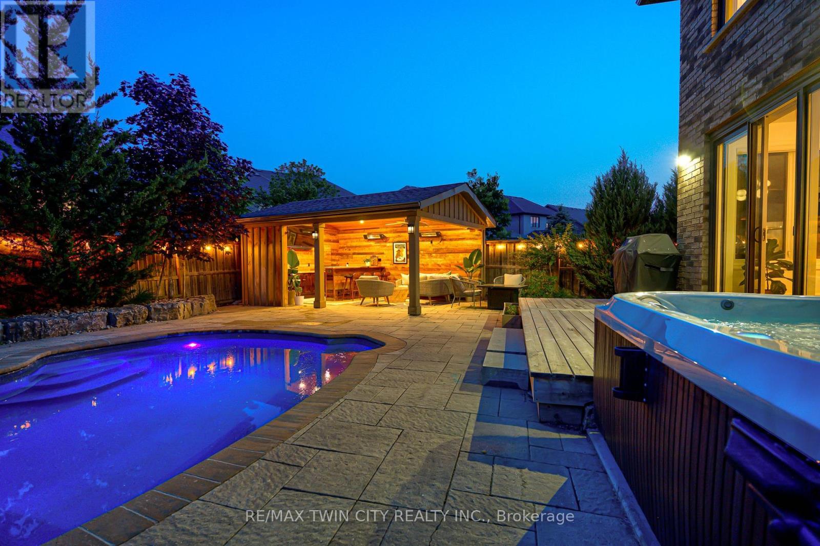 819 Copper Ridge Drive S, Waterloo, Ontario  N2K 0B5 - Photo 48 - X12875354