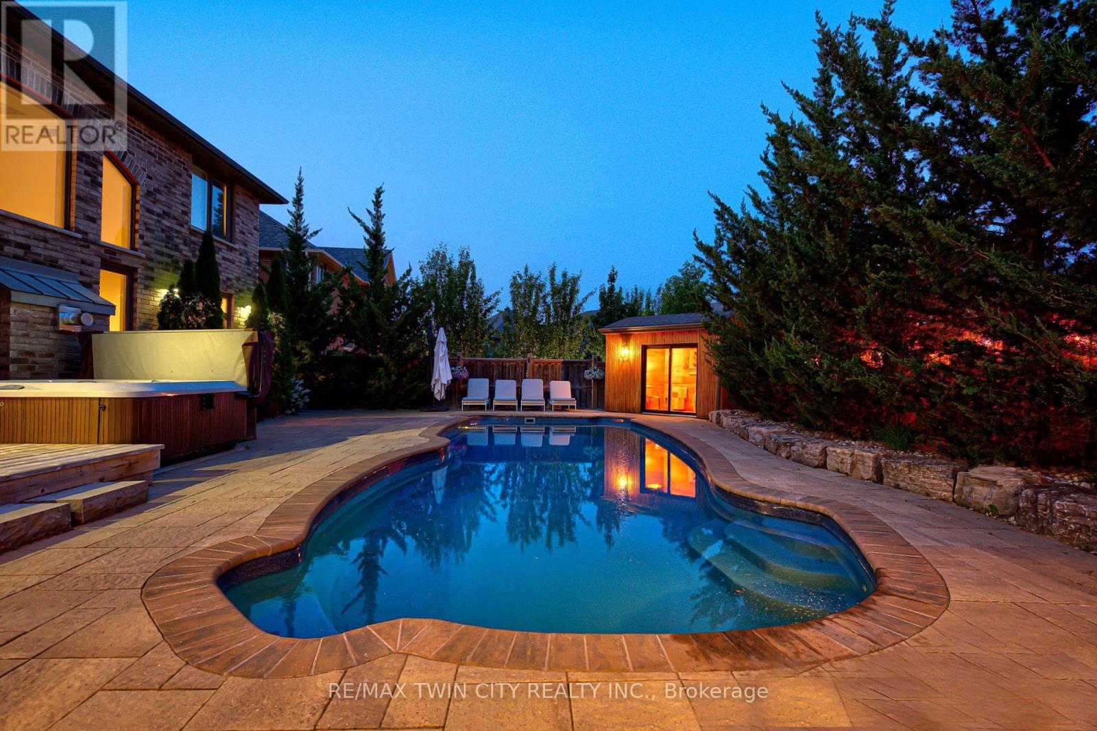 819 Copper Ridge Drive S, Waterloo, Ontario  N2K 0B5 - Photo 49 - X12875354