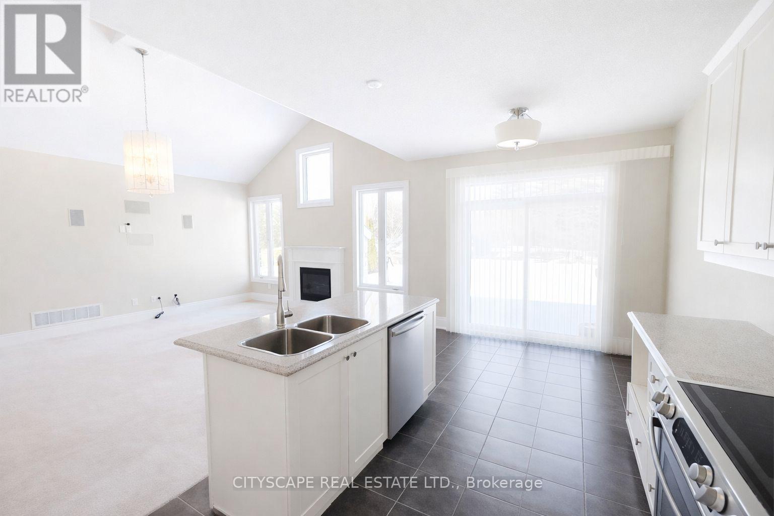 29 - 126 Aberfoyle Mill Crescent, Puslinch, Ontario  N1H 6H9 - Photo 19 - X12875370