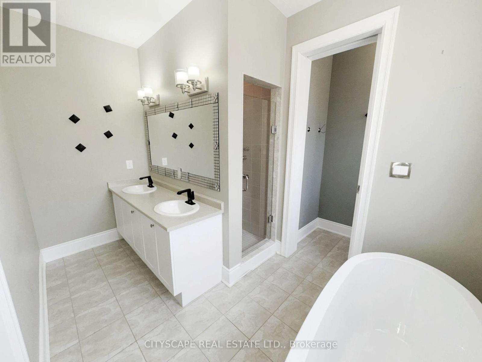 29 - 126 Aberfoyle Mill Crescent, Puslinch, Ontario  N1H 6H9 - Photo 29 - X12875370