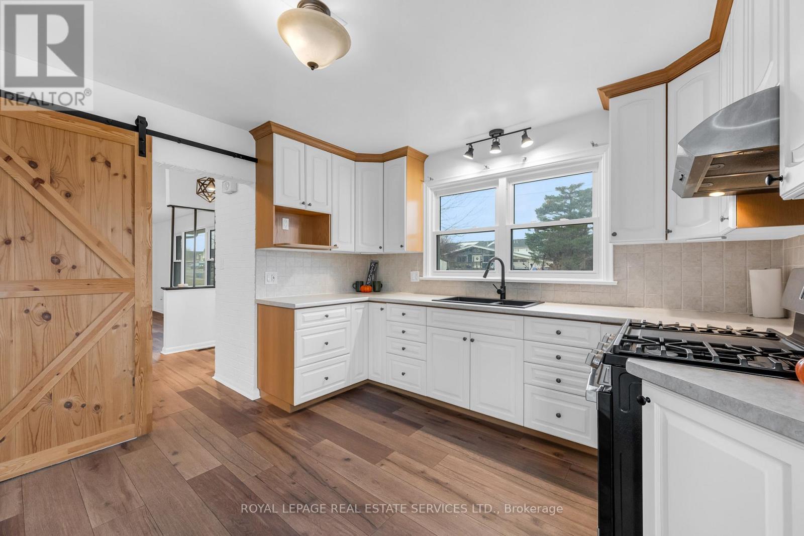 4567 Ontario Street, Lincoln (Beamsville), Ontario  L0R 1B5 - Photo 7 - X12875390