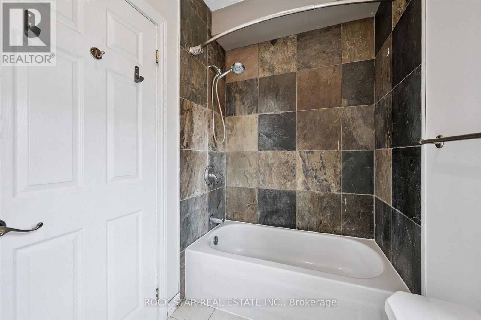 2 - 159 Church Street, Kitchener, Ontario  N2G 2S5 - Photo 12 - X12875436