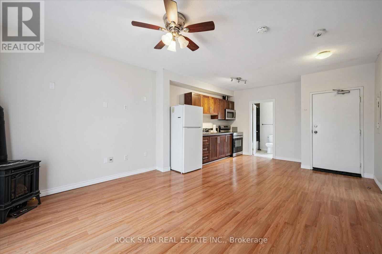 2 - 159 Church Street, Kitchener, Ontario  N2G 2S5 - Photo 2 - X12875436