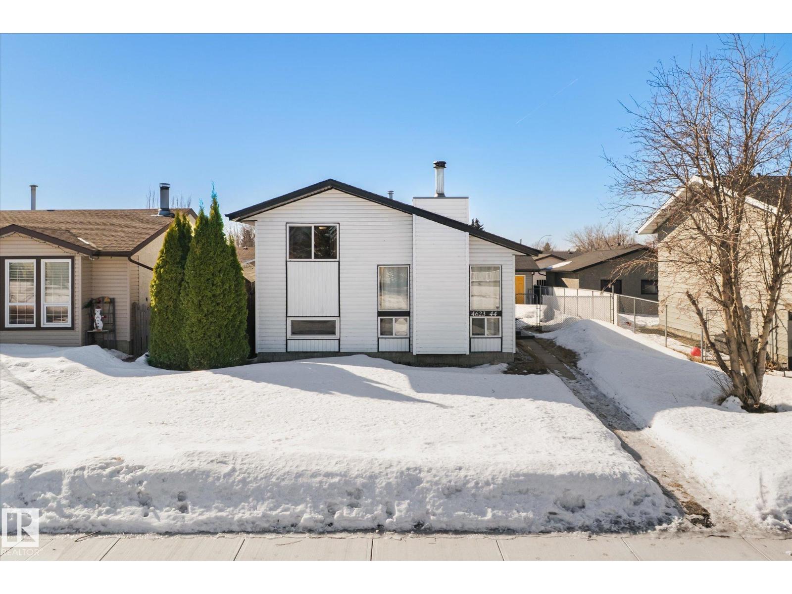 4623 44 Av, Gibbons, Alberta  T0A 1N0 - Photo 2 - E4477032