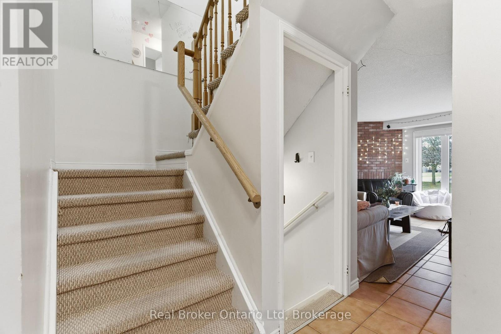 189 - 302 College Avenue W, Guelph (Dovercliffe Park/old University), Ontario  N1G 4T6 - Photo 13 - X12875410