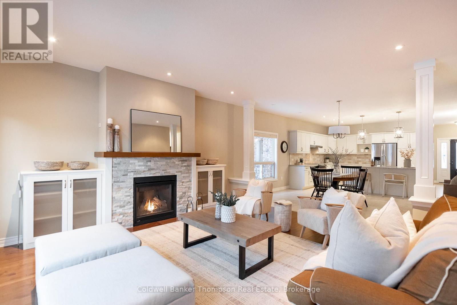 32 Prestwick Drive, Huntsville, Ontario  P1H 0C2 - Photo 1 - X12875440