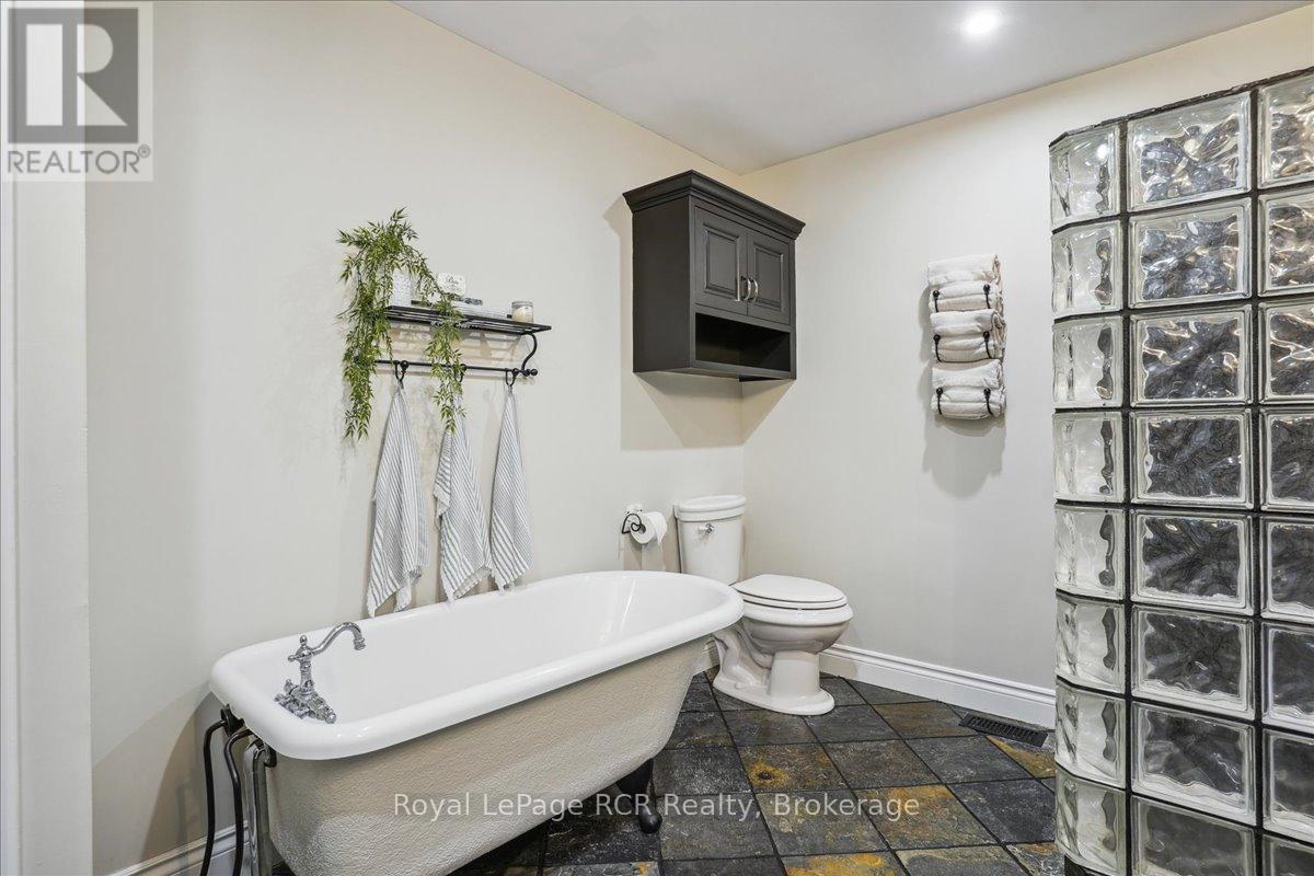 123 Atkins Street, Georgian Bluffs, Ontario  N4K 6V5 - Photo 30 - X12875448