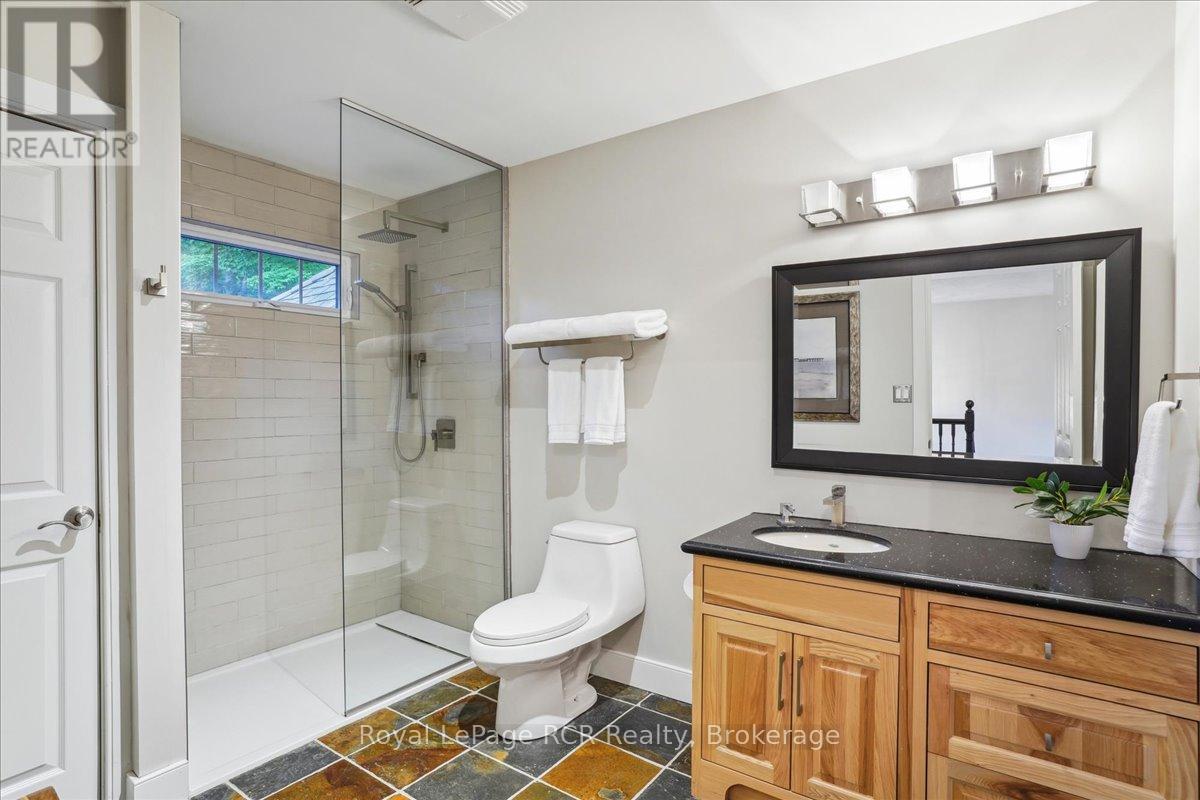 123 Atkins Street, Georgian Bluffs, Ontario  N4K 6V5 - Photo 35 - X12875448