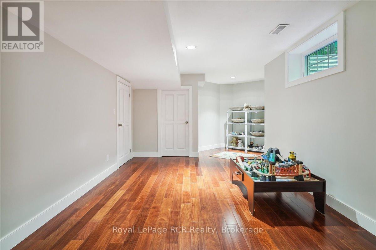 123 Atkins Street, Georgian Bluffs, Ontario  N4K 6V5 - Photo 40 - X12875448