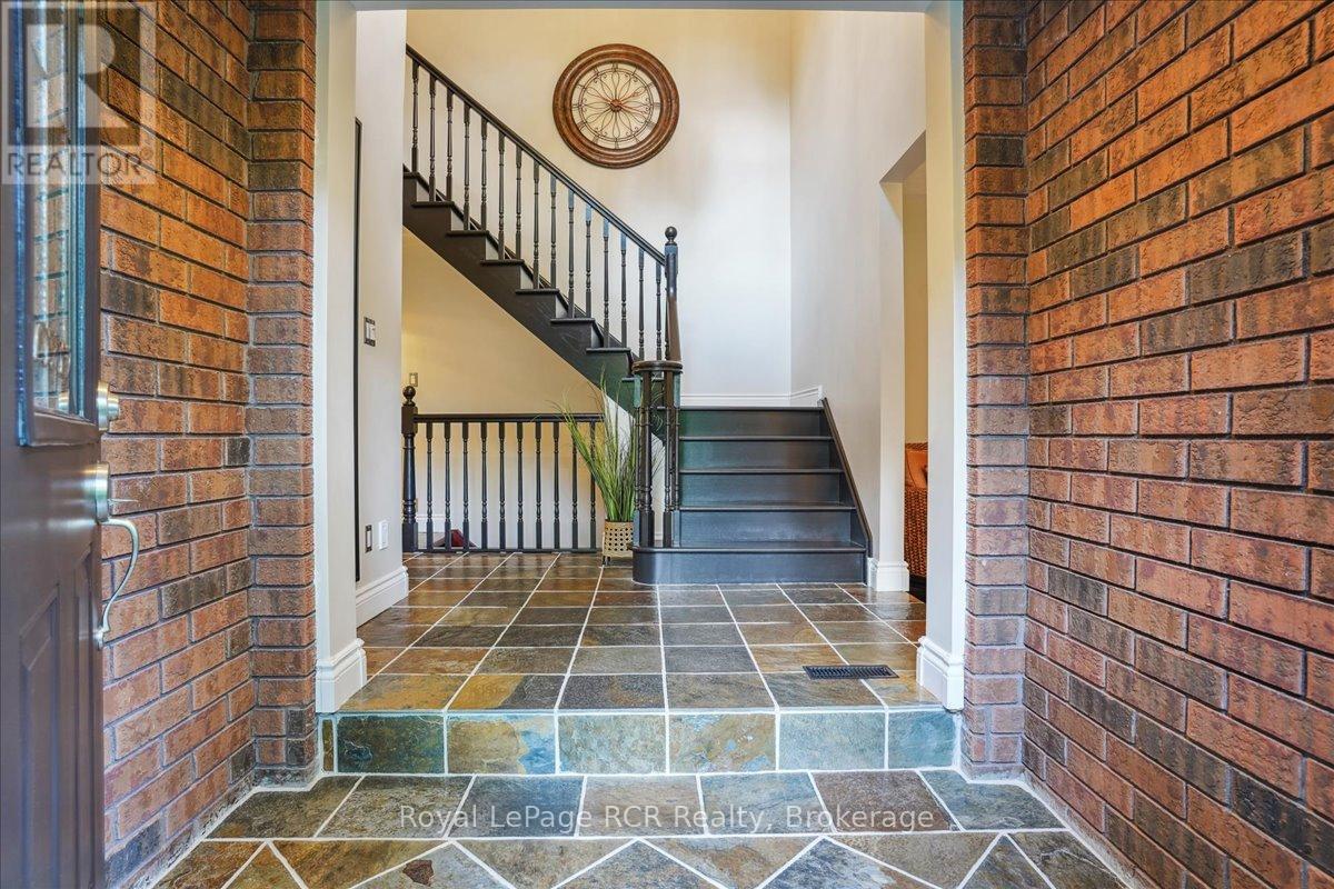 123 Atkins Street, Georgian Bluffs, Ontario  N4K 6V5 - Photo 8 - X12875448