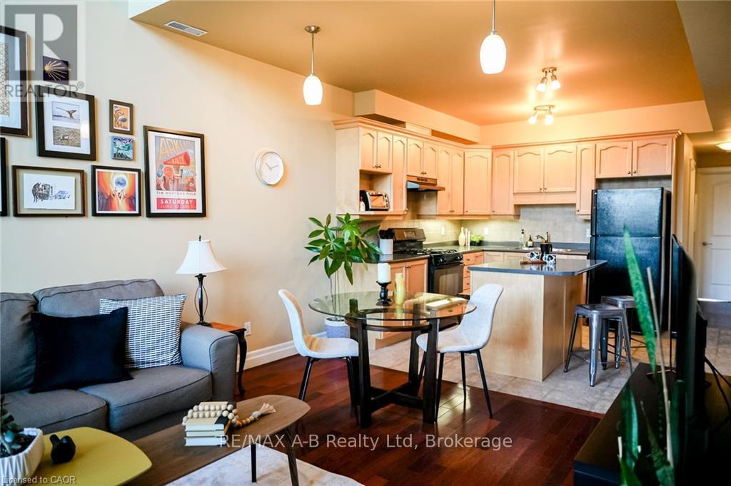 305 - 555 King Street E, Kitchener, Ontario  N2G 2L9 - Photo 7 - X12875630