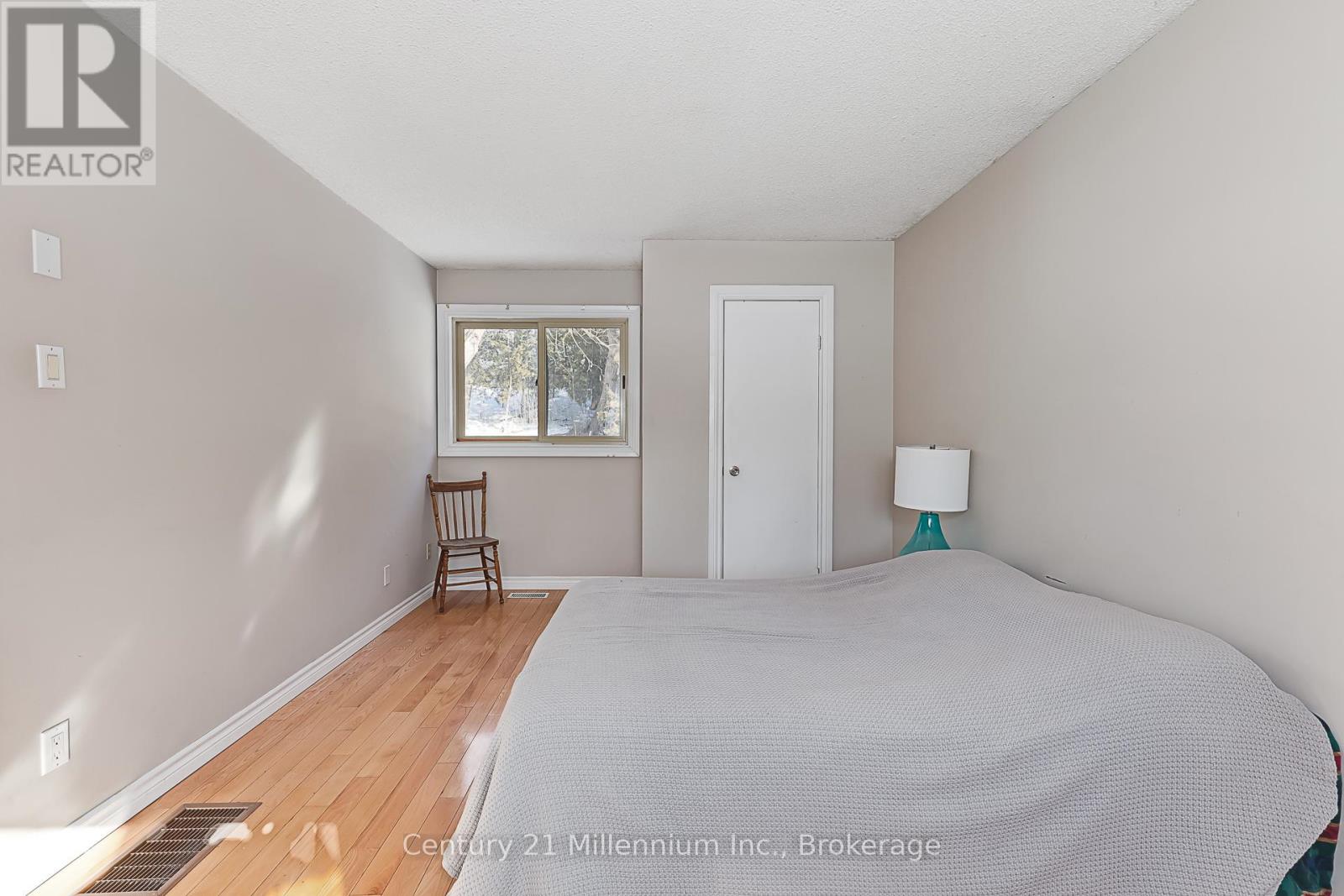 129 Edward Street, Blue Mountains, Ontario  N0H 1J0 - Photo 19 - X12875692