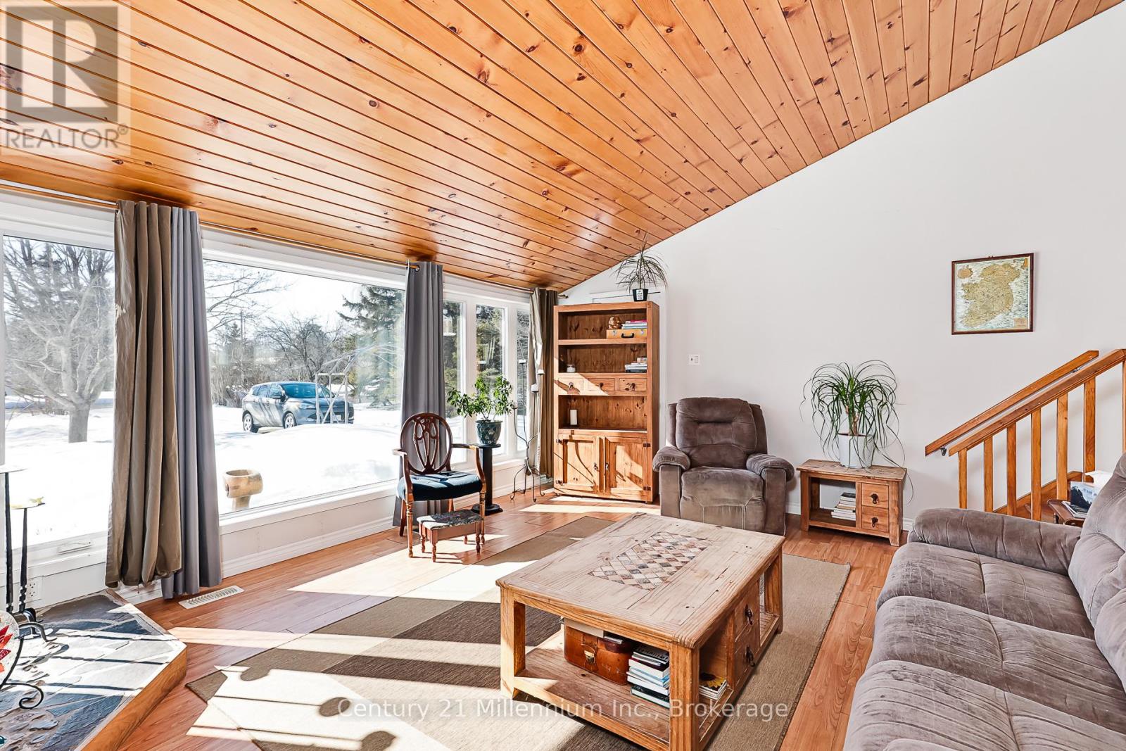 129 Edward Street, Blue Mountains, Ontario  N0H 1J0 - Photo 9 - X12875692