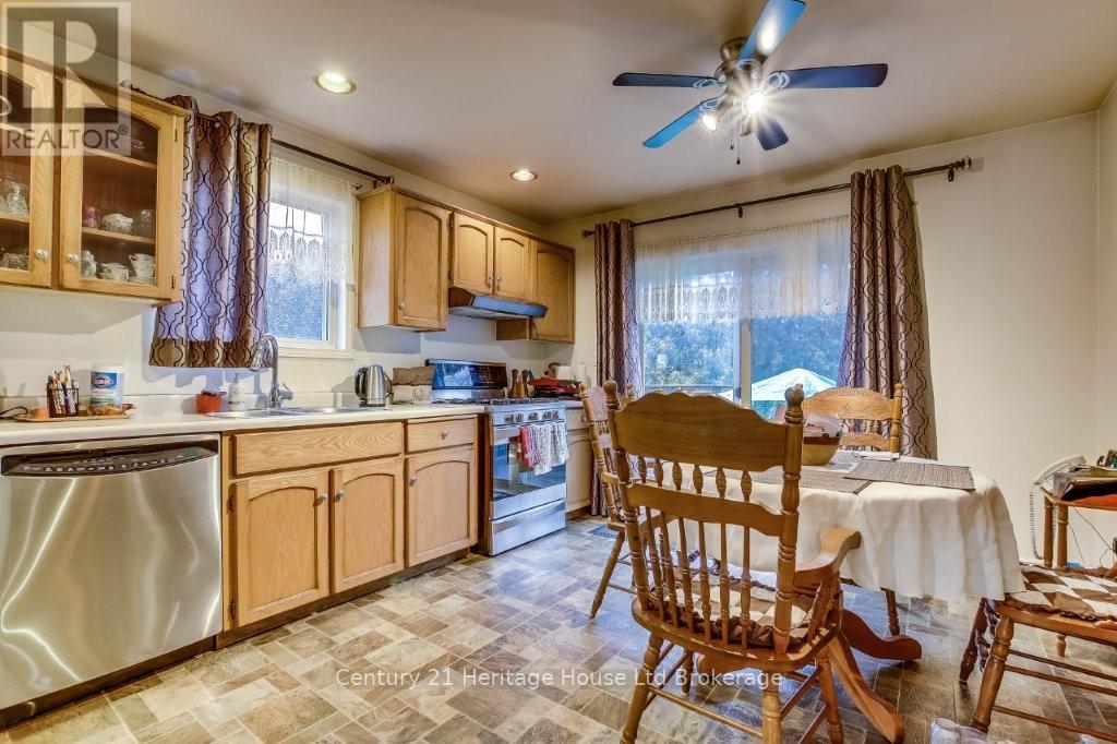 51 Haida Place, Woodstock, Ontario  N4T 1R8 - Photo 8 - X12875402