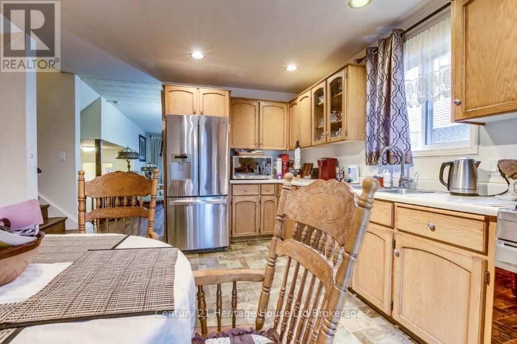 51 Haida Place, Woodstock, Ontario  N4T 1R8 - Photo 9 - X12875402