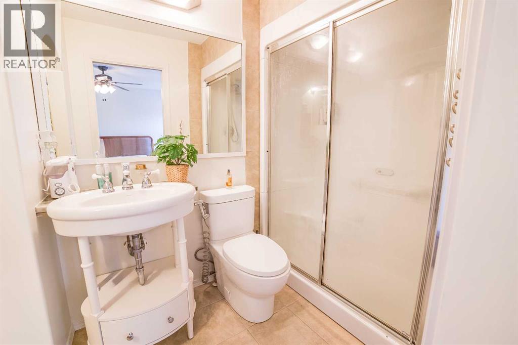 11 Falcon Ridge Drive, Sylvan Lake, Alberta  T4S 1Z2 - Photo 12 - A2292812