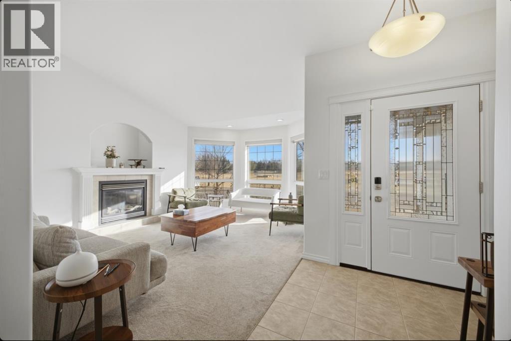 11 Falcon Ridge Drive, Sylvan Lake, Alberta  T4S 1Z2 - Photo 6 - A2292812