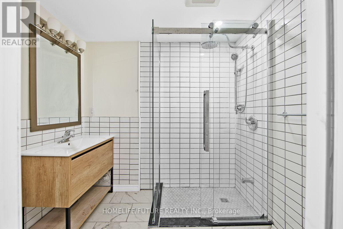 1193 Enchanted Crescent, Pickering, Ontario  L1X 0H1 - Photo 19 - E12875116