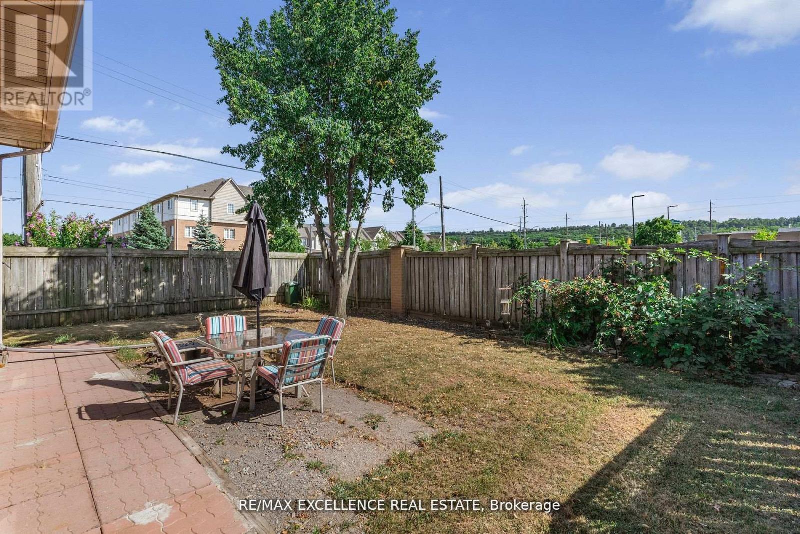 102 Juniper Drive, Hamilton (Stoney Creek), Ontario  L8E 4G6 - Photo 47 - X12872038