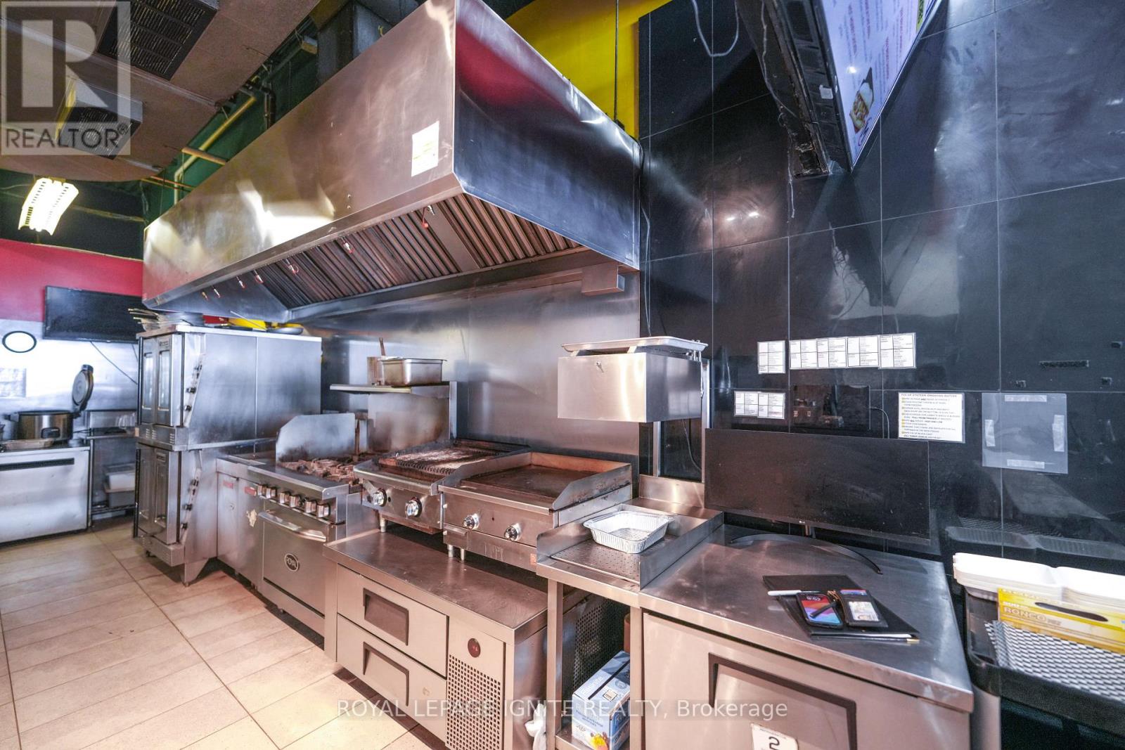 9 - 200 Carnwith Drive E, Whitby, Ontario  L1M 0A1 - Photo 11 - E12873770