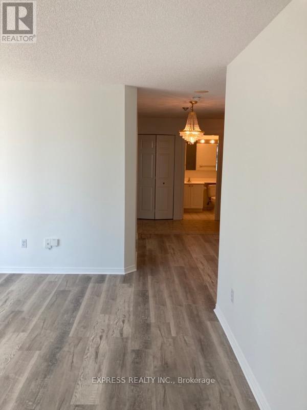 Lph15 - 39 Pemberton Avenue, Toronto (Newtonbrook East), Ontario  M2M 4L6 - Photo 11 - C12875456