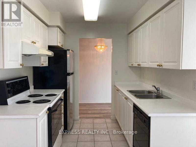 Lph15 - 39 Pemberton Avenue, Toronto (Newtonbrook East), Ontario  M2M 4L6 - Photo 2 - C12875456
