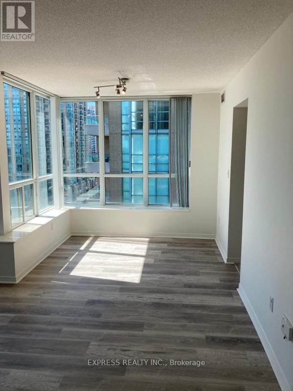 Lph15 - 39 Pemberton Avenue, Toronto (Newtonbrook East), Ontario  M2M 4L6 - Photo 5 - C12875456