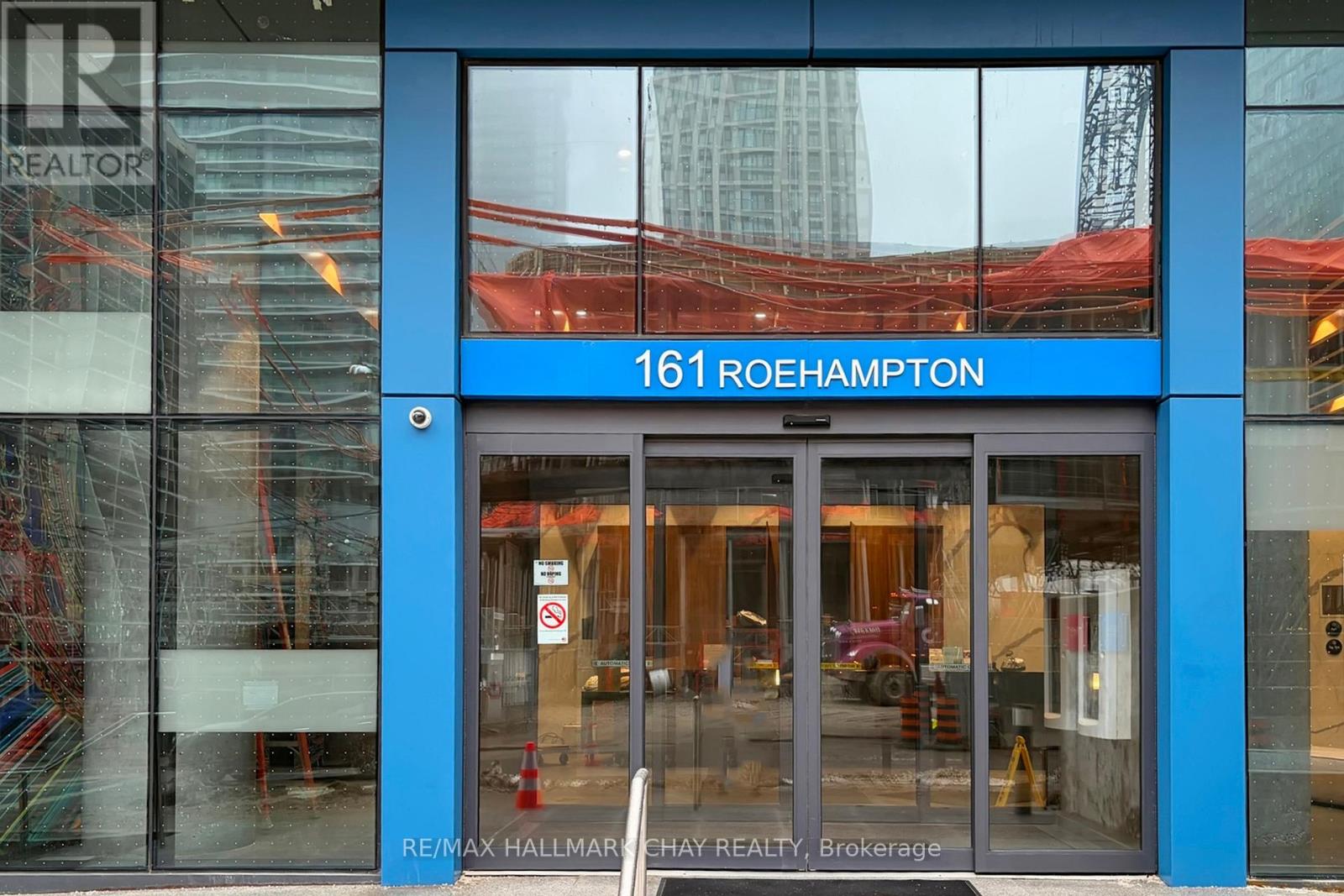 3305 - 161 Roehampton Avenue, Toronto (Mount Pleasant West), Ontario  M4P 1P9 - Photo 2 - C12875466