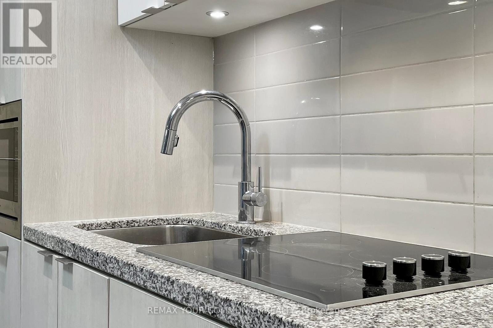 621 - 115 Blue Jays Way, Toronto (Waterfront Communities), Ontario  M5V 3T3 - Photo 18 - C12875478