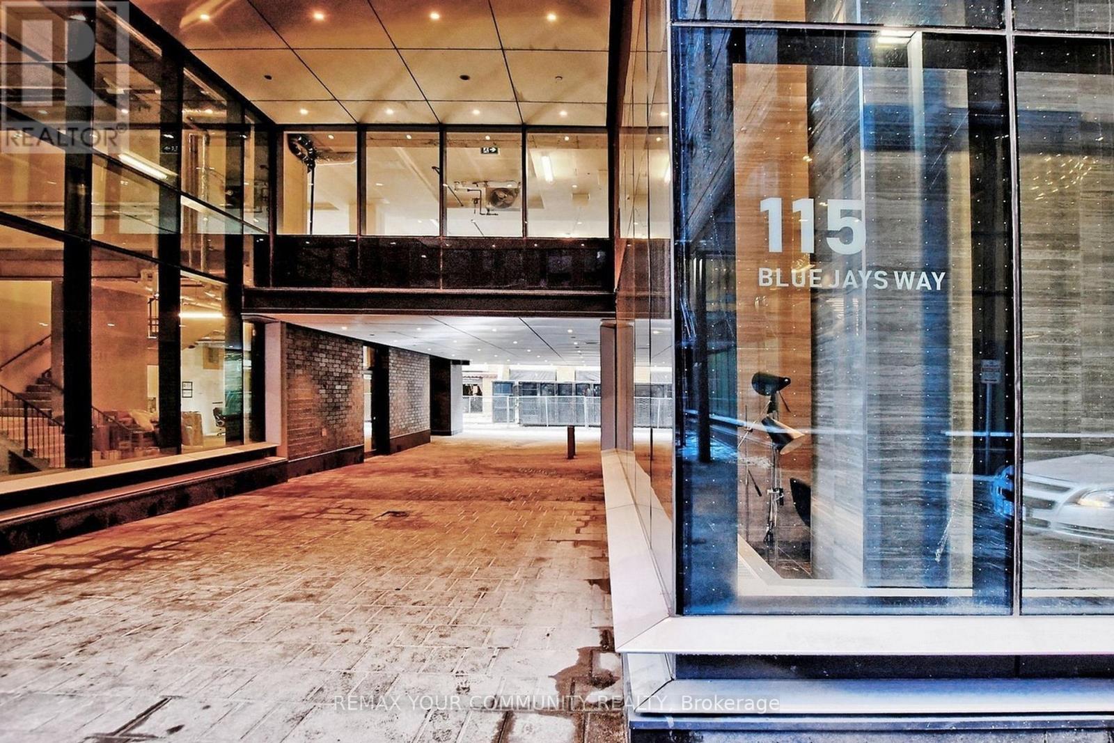 621 - 115 Blue Jays Way, Toronto (Waterfront Communities), Ontario  M5V 3T3 - Photo 2 - C12875478