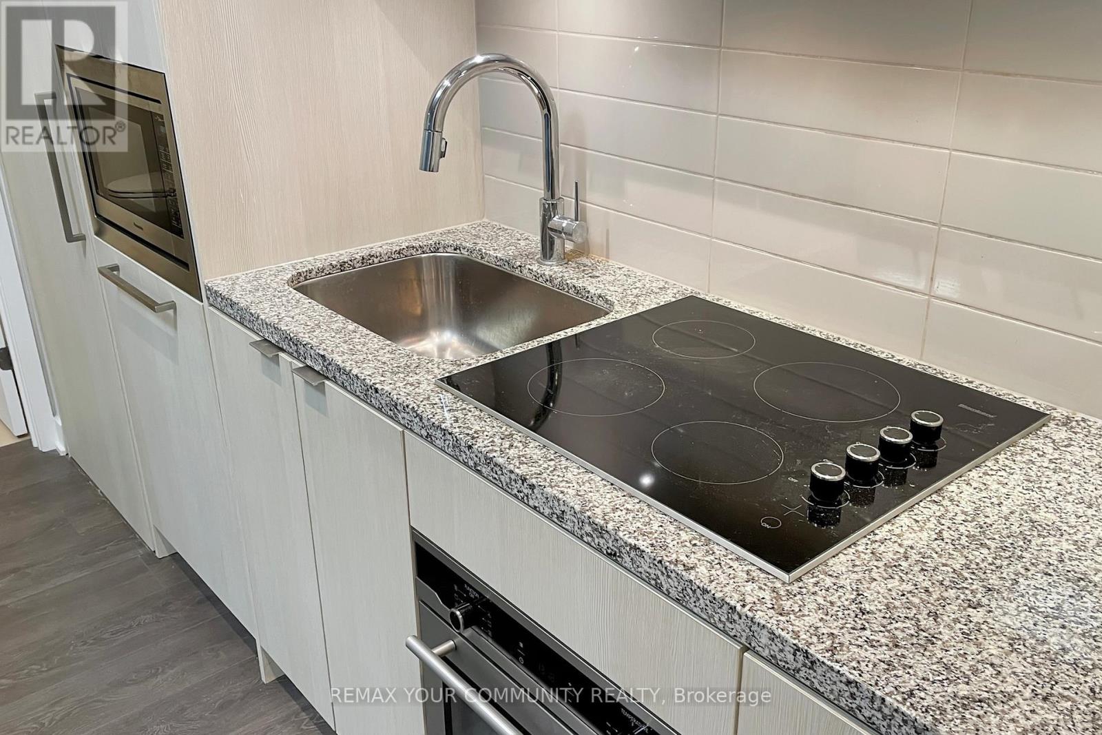 621 - 115 Blue Jays Way, Toronto (Waterfront Communities), Ontario  M5V 3T3 - Photo 21 - C12875478