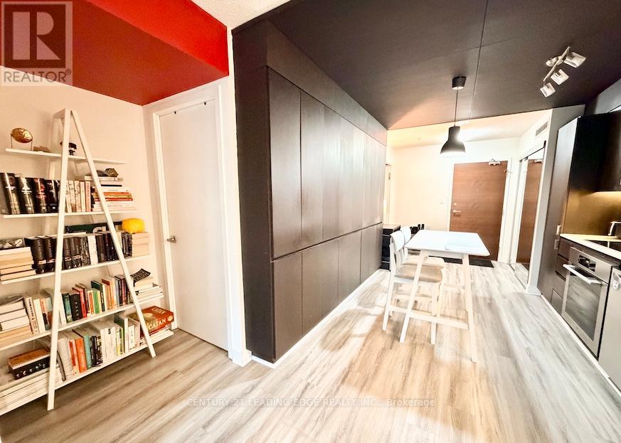 526 - 10 Capreol Court, Toronto (Waterfront Communities), Ontario  M5V 4B3 - Photo 11 - C12875500