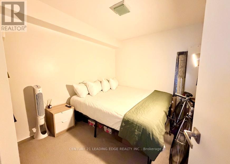 526 - 10 Capreol Court, Toronto (Waterfront Communities), Ontario  M5V 4B3 - Photo 16 - C12875500