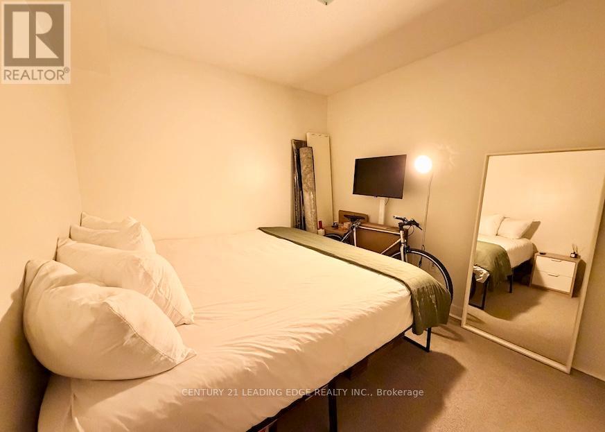 526 - 10 Capreol Court, Toronto (Waterfront Communities), Ontario  M5V 4B3 - Photo 17 - C12875500