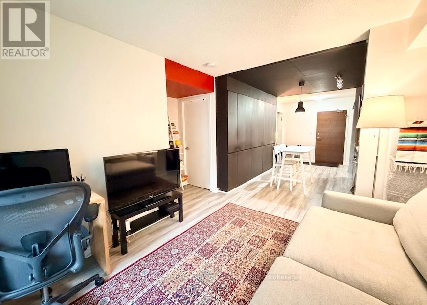 526 - 10 Capreol Court, Toronto (Waterfront Communities), Ontario  M5V 4B3 - Photo 19 - C12875500