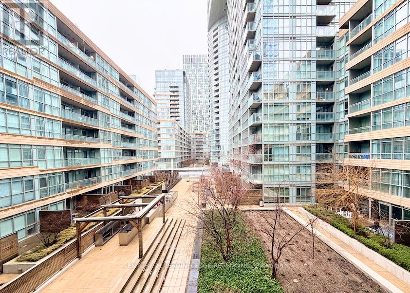 526 - 10 Capreol Court, Toronto (Waterfront Communities), Ontario  M5V 4B3 - Photo 26 - C12875500