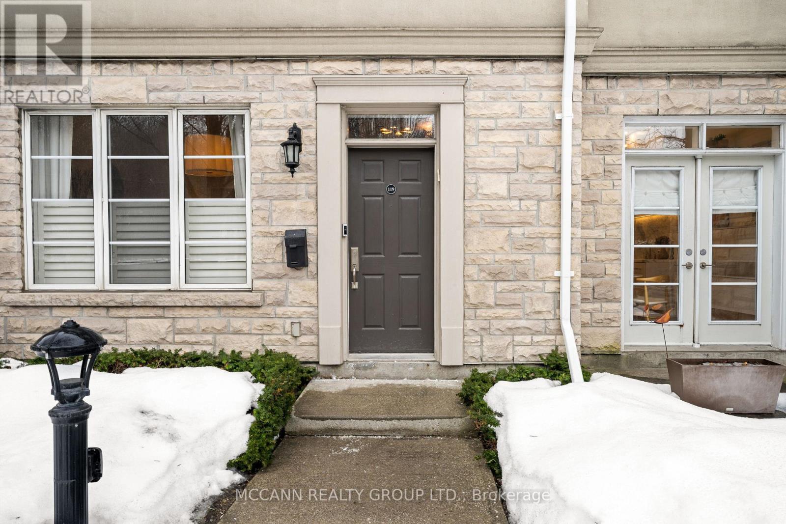 119 - 45 York Mills Road, Toronto, Ontario  M2P 1B6 - Photo 3 - C12875560