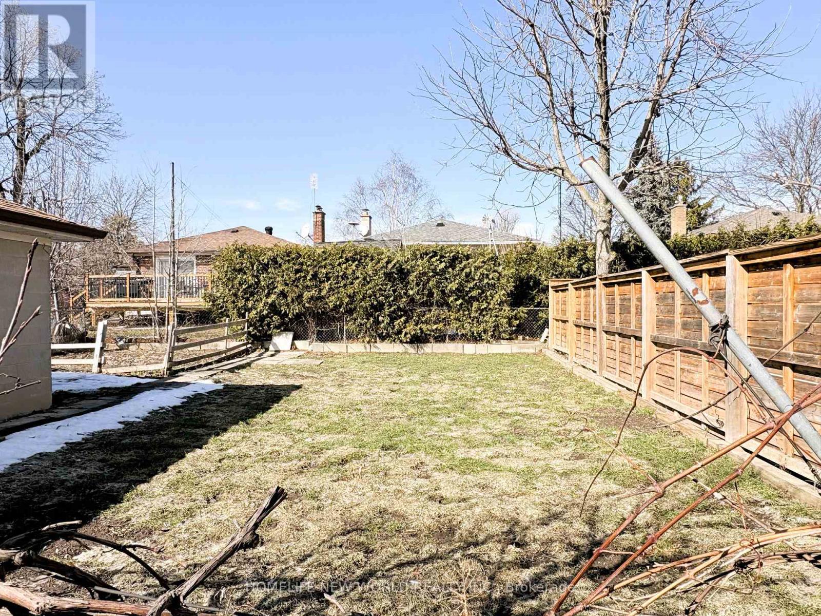 Main - 98 Newton Drive, Toronto (Newtonbrook East), Ontario  M2M 2N1 - Photo 15 - C12875580