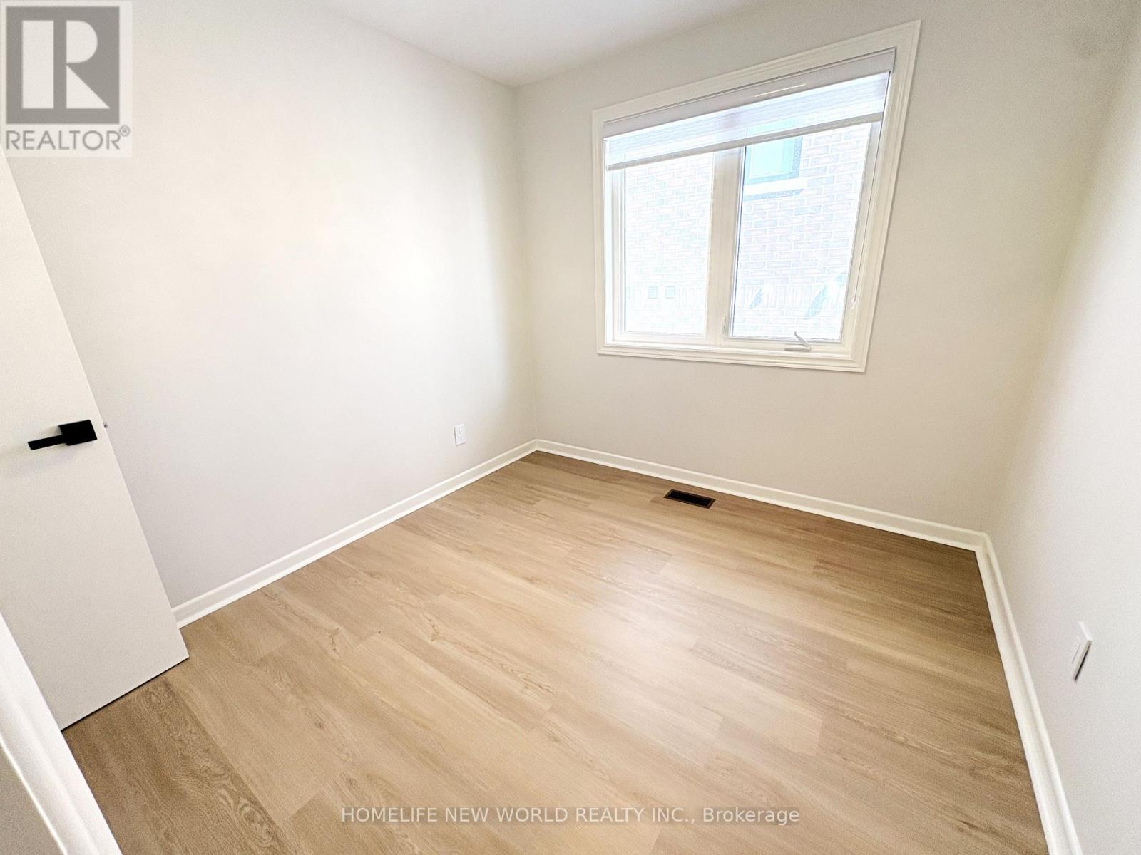 Main - 98 Newton Drive, Toronto (Newtonbrook East), Ontario  M2M 2N1 - Photo 7 - C12875580